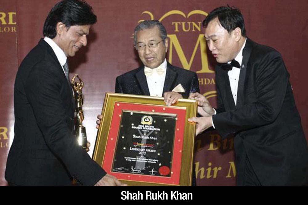 sHAH rUKH kHAN